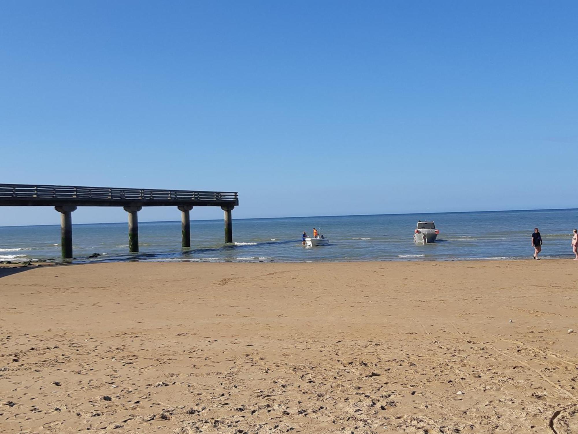 Le So Art, Grande Maison 4 Chambres, Terrain De Petanque, Grand Jardin Clos, Flipper, Babyfoot, Jeux Arcade, Ping Pong,1 Km Mer, Proche Golf, Port En Bessin, Bayeux Et Plages Du Debarquement, Adaptee Enfants Commes Εξωτερικό φωτογραφία