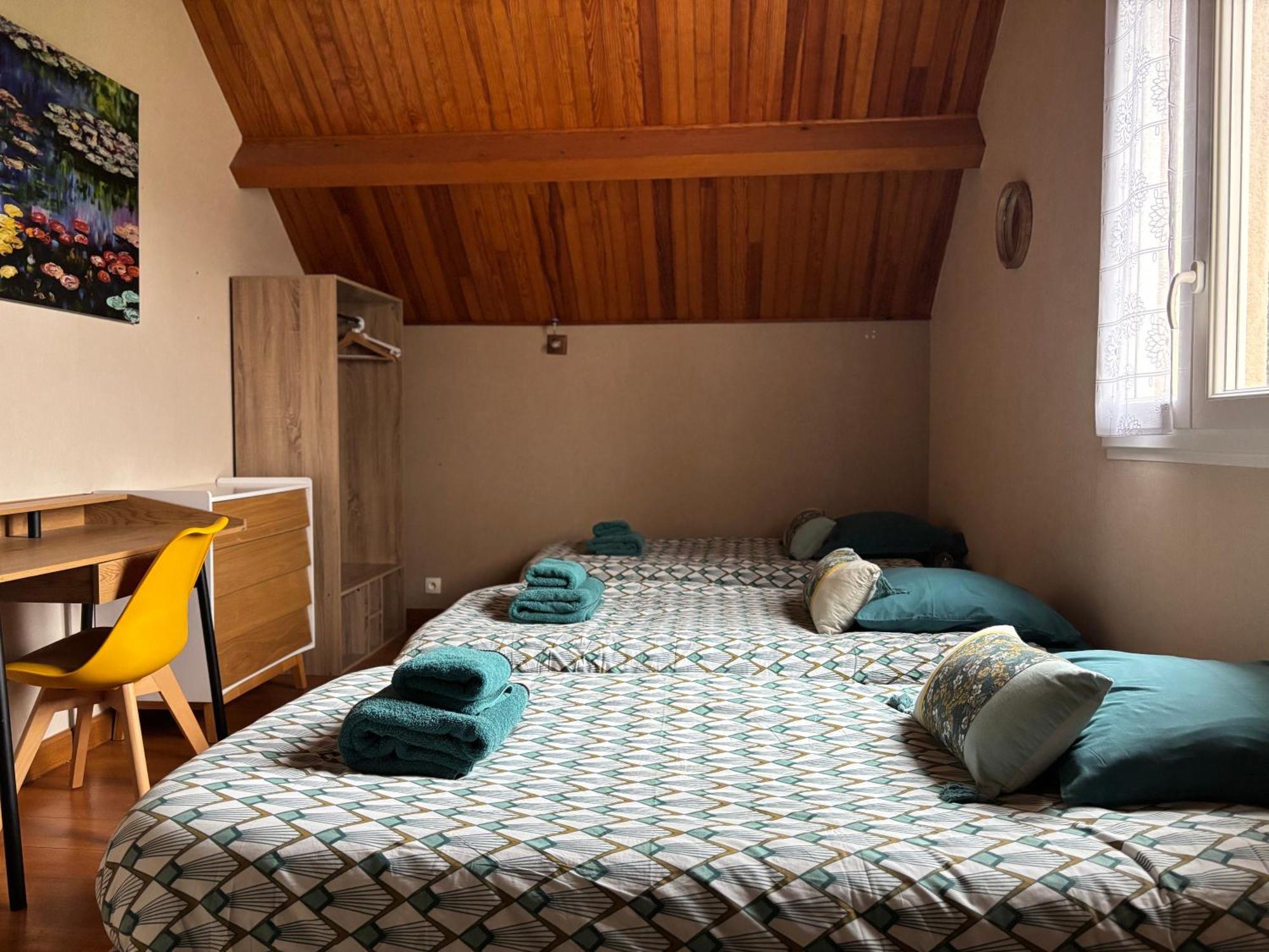 Le So Art, Grande Maison 4 Chambres, Terrain De Petanque, Grand Jardin Clos, Flipper, Babyfoot, Jeux Arcade, Ping Pong,1 Km Mer, Proche Golf, Port En Bessin, Bayeux Et Plages Du Debarquement, Adaptee Enfants Commes Εξωτερικό φωτογραφία